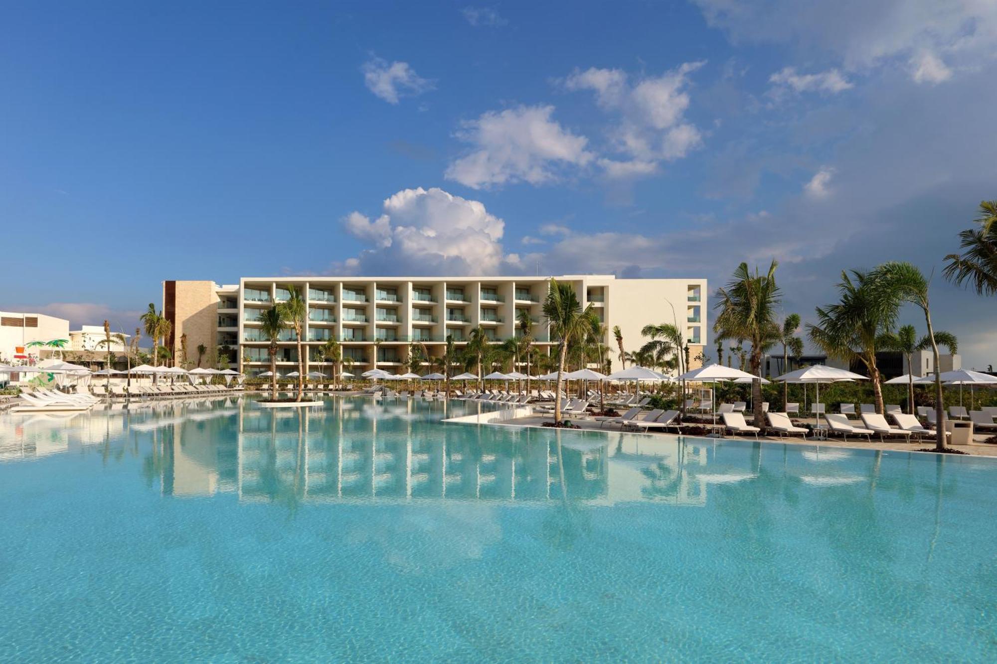 Family Selection At Grand Palladium Select Costa Mujeres Cancún Eksteriør bilde