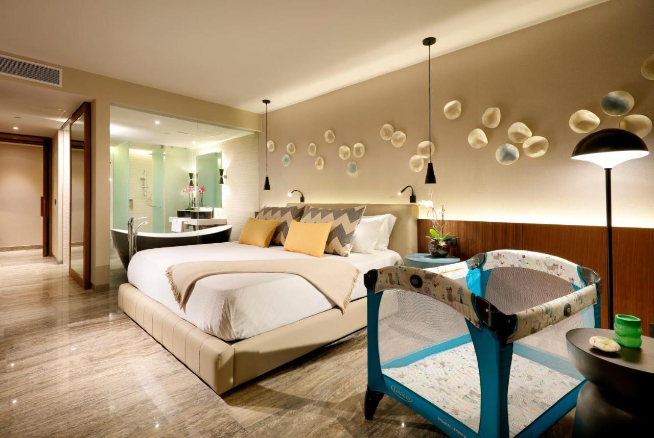 Family Selection At Grand Palladium Select Costa Mujeres Cancún Eksteriør bilde